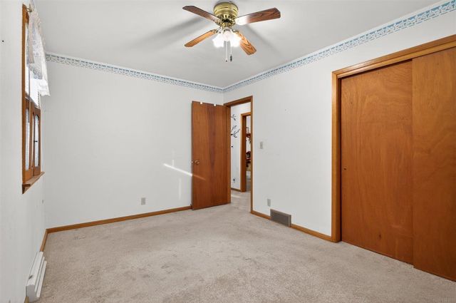 2218 Castle Street, Waterloo, IA 50701