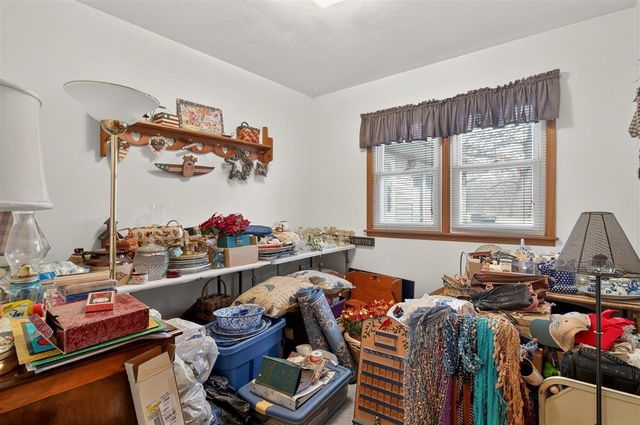 2218 Castle Street, Waterloo, IA 50701