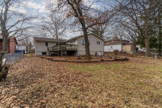 2218 Castle Street, Waterloo, IA 50701