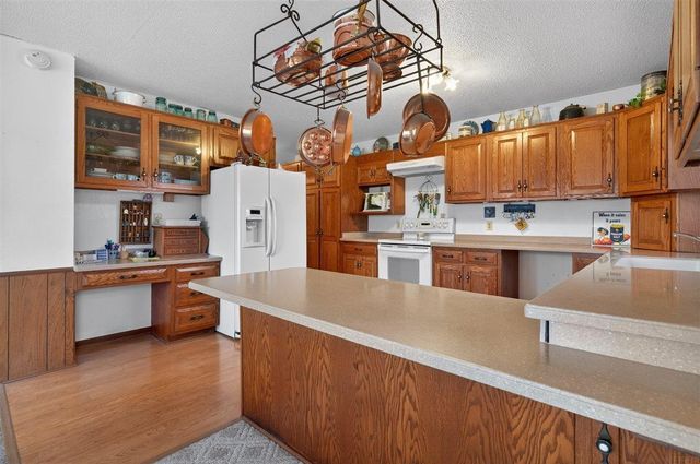 2218 Castle Street, Waterloo, IA 50701