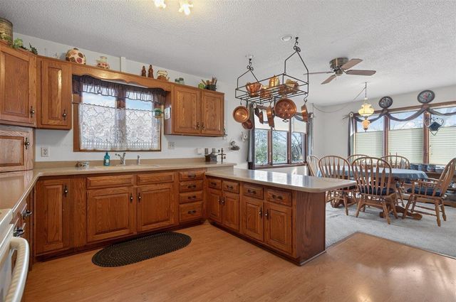 2218 Castle Street, Waterloo, IA 50701