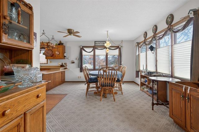 2218 Castle Street, Waterloo, IA 50701