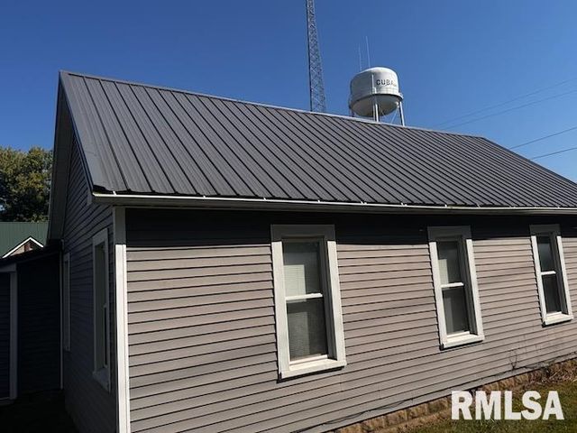 403 N 3RD Street, Cuba, IL 61427