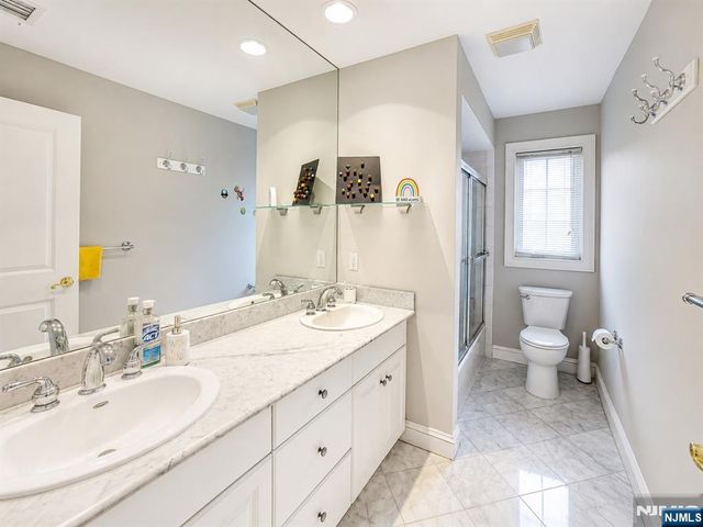 461B 5th Street, Palisades Park, NJ 07650