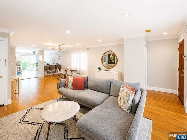 461B 5th Street, Palisades Park, NJ 07650