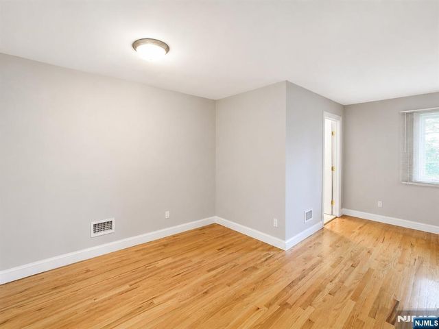 461B 5th Street, Palisades Park, NJ 07650