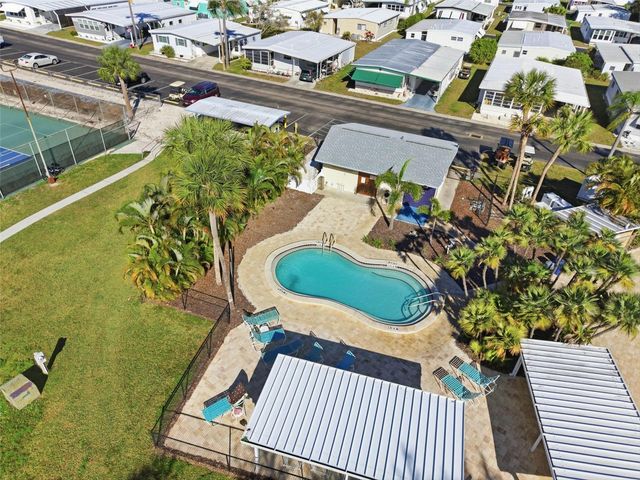 226 ROYAL PALM CIRCLE, Largo, FL 33778