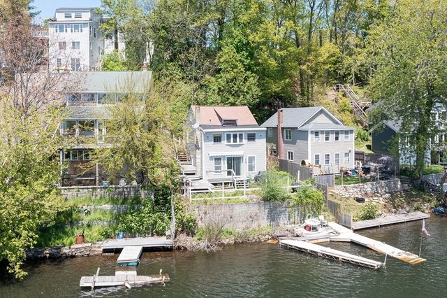 22-A Oakland Ave, Shrewsbury, MA 01545