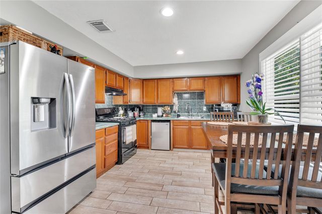 5311 Louise Street, Baytown, TX 77521