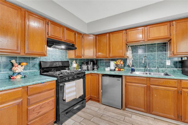 5311 Louise Street, Baytown, TX 77521