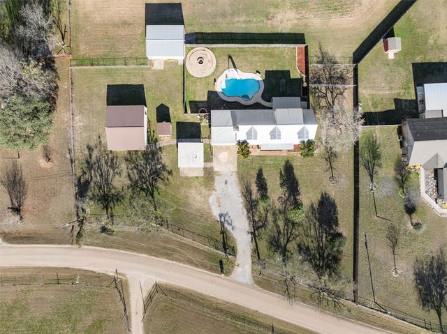 398 Bluebonnett Lane, Lorena, TX 76655
