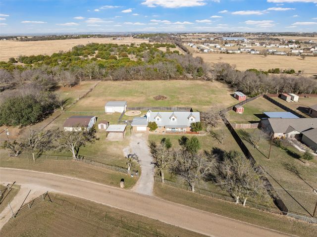 398 Bluebonnett Lane, Lorena, TX 76655