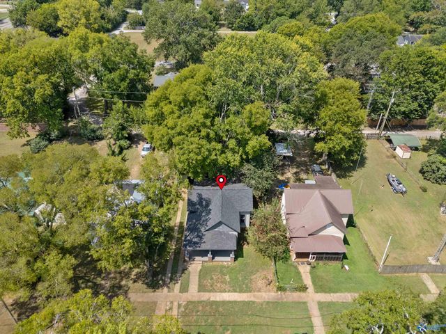 109 5th Avenue Nw NW, Decatur, AL 35601