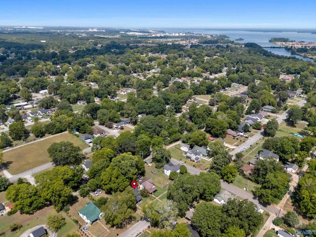 109 5th Avenue Nw NW, Decatur, AL 35601