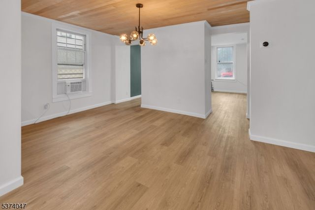 652 Seminary Ave, Rahway City, NJ 07065