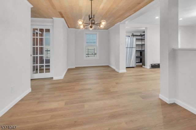 652 Seminary Ave, Rahway City, NJ 07065