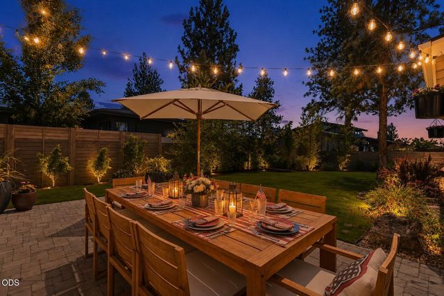 3113 NW Blodgett Way, Bend, OR 97703