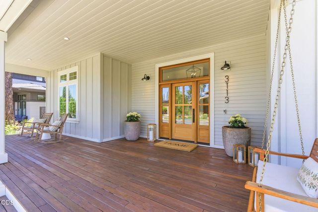 3113 NW Blodgett Way, Bend, OR 97703