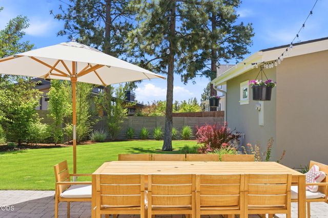 3113 NW Blodgett Way, Bend, OR 97703