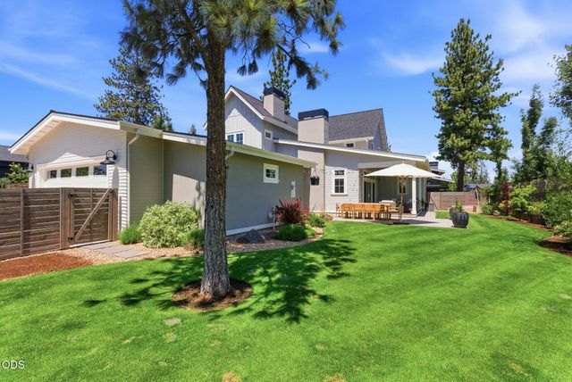3113 NW Blodgett Way, Bend, OR 97703