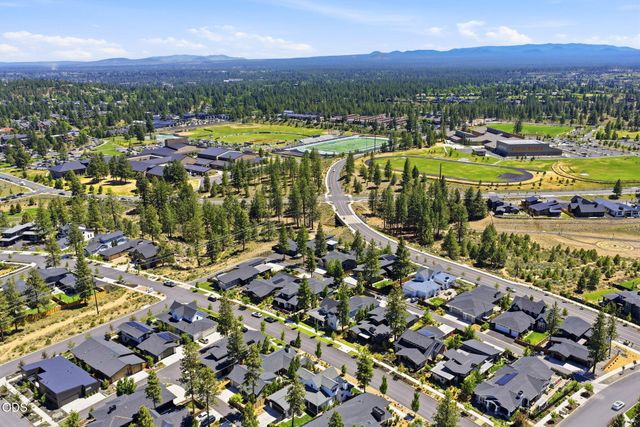 3113 NW Blodgett Way, Bend, OR 97703