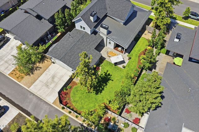 3113 NW Blodgett Way, Bend, OR 97703