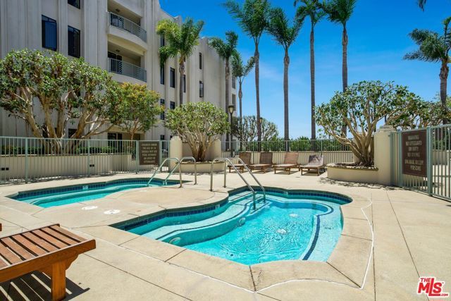 5625 Crescent Park 126, Los Angeles, CA 90094
