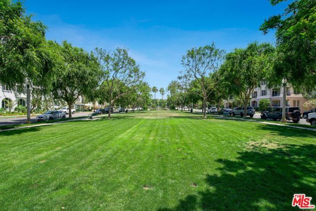 5625 Crescent Park 126, Los Angeles, CA 90094