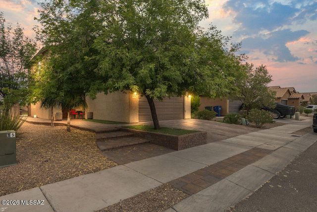 4979 S River Run Drive, Tucson, AZ 85746