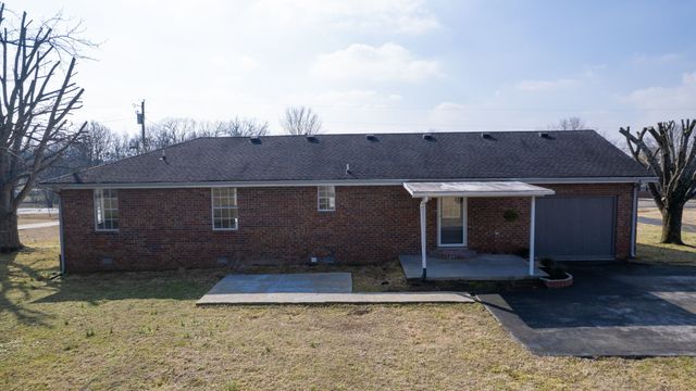 211 Freedom Dr, Lebanon, TN 37087