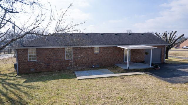 211 Freedom Dr, Lebanon, TN 37087