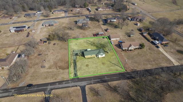 211 Freedom Dr, Lebanon, TN 37087