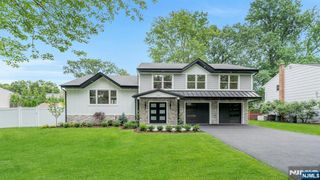 260 Beechwood Drive, Paramus, NJ 07652