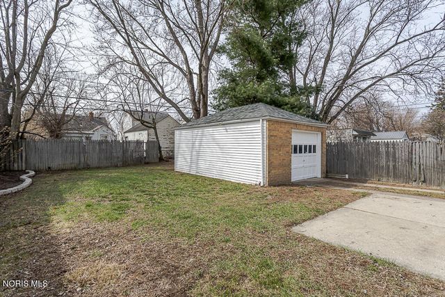 732 Colima Drive, Toledo, OH 43609