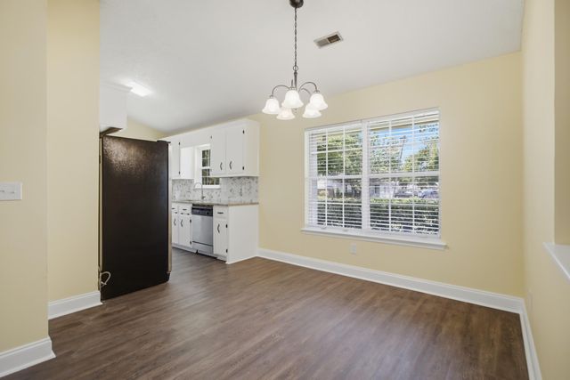 9010 Blitzen Court, North Charleston, SC 29406