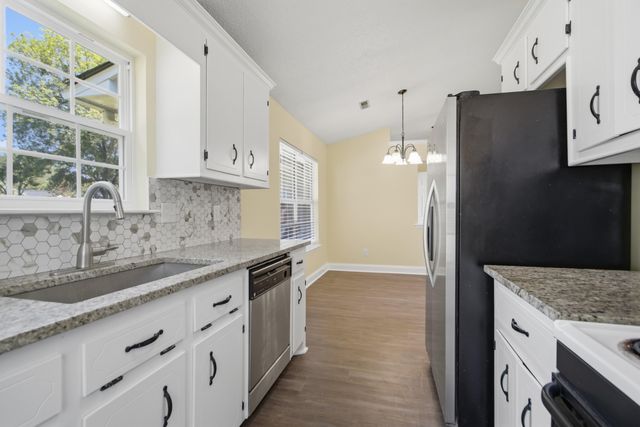9010 Blitzen Court, North Charleston, SC 29406
