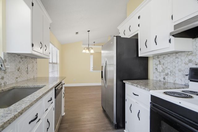 9010 Blitzen Court, North Charleston, SC 29406