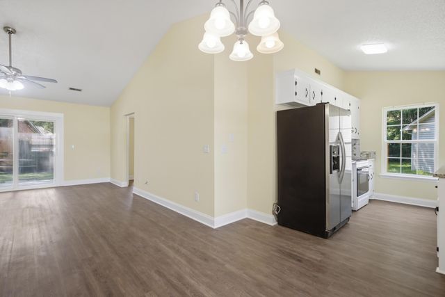 9010 Blitzen Court, North Charleston, SC 29406