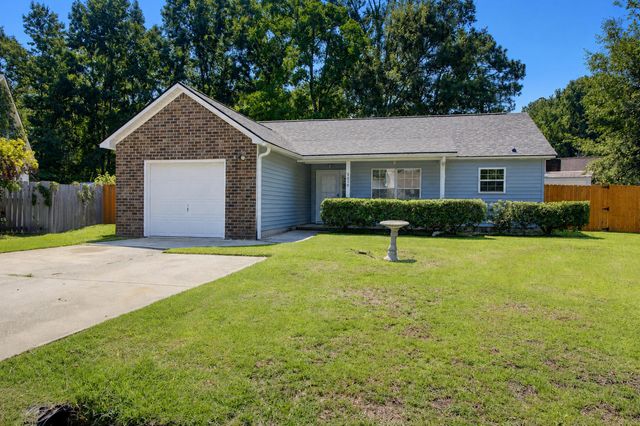 9010 Blitzen Court, North Charleston, SC 29406