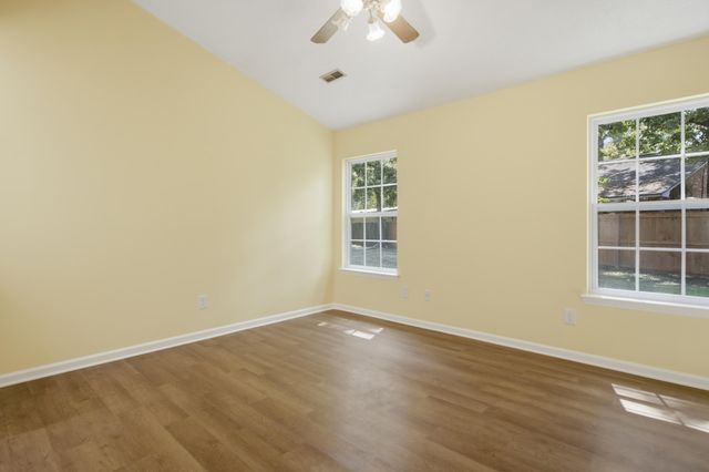 9010 Blitzen Court, North Charleston, SC 29406