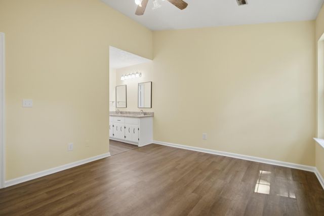 9010 Blitzen Court, North Charleston, SC 29406