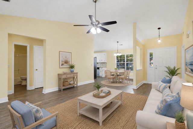 9010 Blitzen Court, North Charleston, SC 29406