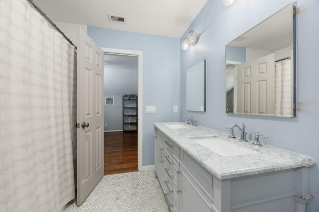 10831 Britoak Lane, Houston, TX 77079