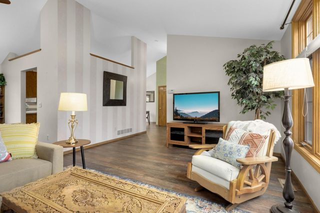 7104 Mourning Dove Road, Circle Pines, MN 55014