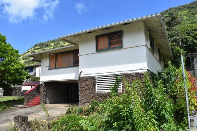 2416 Naai Street, Honolulu, HI 96819