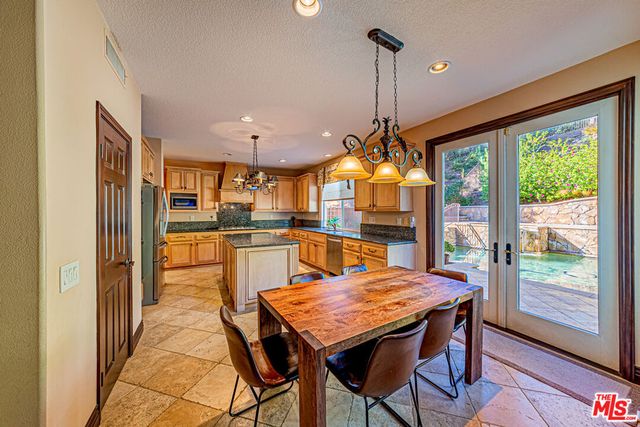 6621 E Prescott Court, Orange, CA 92867