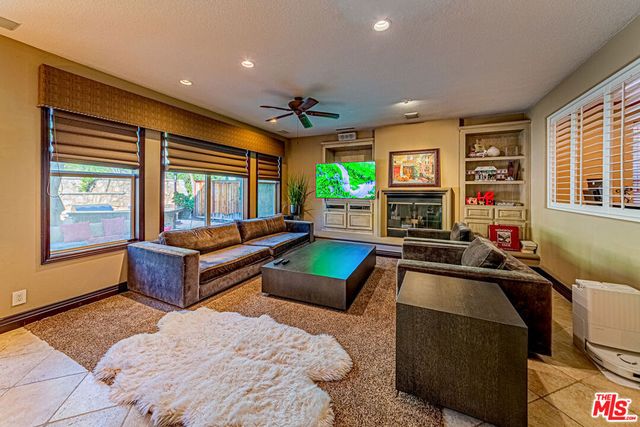 6621 E Prescott Court, Orange, CA 92867