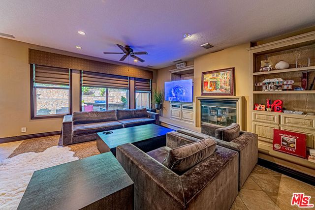 6621 E Prescott Court, Orange, CA 92867