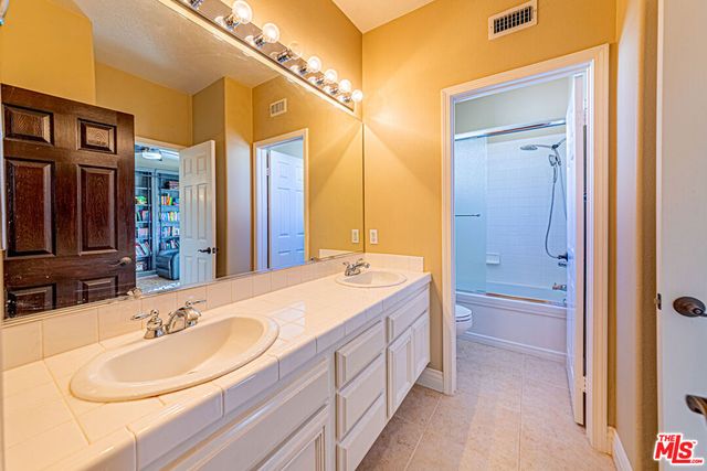 6621 E Prescott Court, Orange, CA 92867