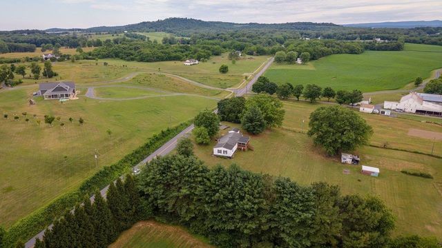 1859 QUICKSBURG RD, Quicksburg, VA 22847